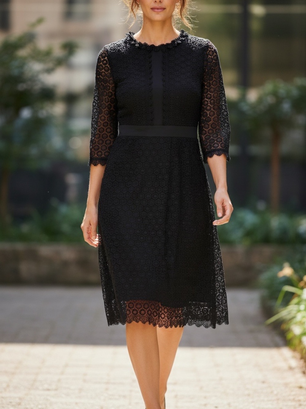 Diane Von Furstenberg DVF Black Nolly Lace A-Line Dress Size 6 EUC